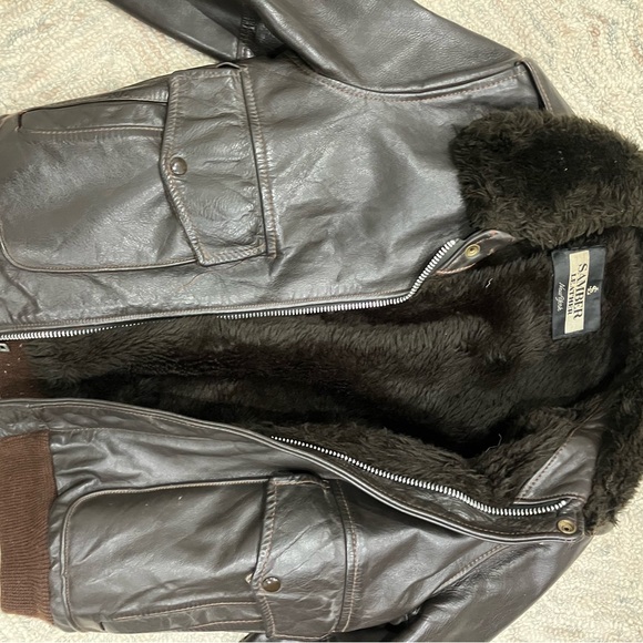 Men's Brown Vintage Bomber Leather Jacket - Medium - Picture 13 of 13